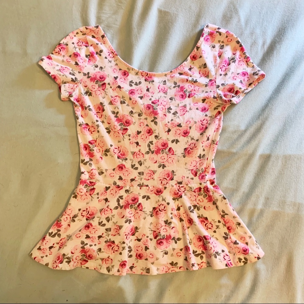 H&M Divided Rose Floral Pattern Peplum Top
